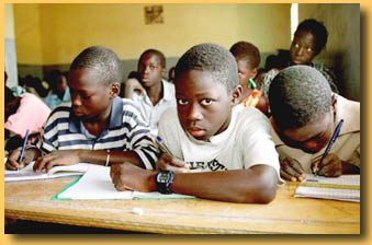 La philosophie en contexte gabonais : Quels enjeux éducatifs et politiques ?