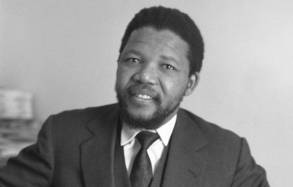 « Madiba l’Africain »: retour sur le voyage initiatique de Nelson Mandela en Afrique